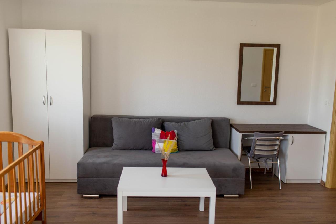 Apartmani Mia Prozor Exteriér fotografie
