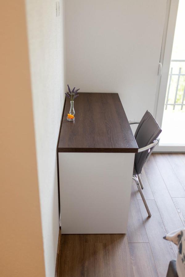 Apartmani Mia Prozor Exteriér fotografie